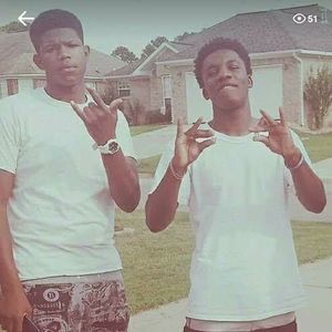 Meet your Posher, Devonte